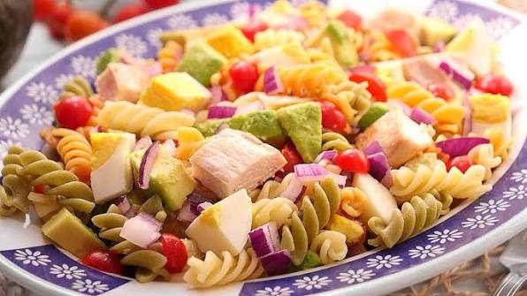 Ensalada de Pasta Fría con Pollo | Receta Fácil, Rápida y muy Deliciosa