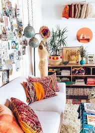 Bohemian style home décor has always been trendy, but it seems to have taken on a whole new level of popularity lately. Bohemian Style Decoration In 10 Easy Steps La Casa De Freja