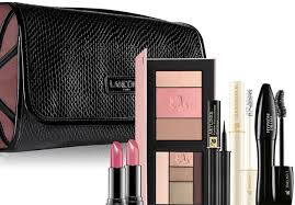 Macys has new lancome gift with purchase offer. Macy S 2 Lancome Gift Sets 4 Free Gifts Only 84 20 Free Shipping 370 Value Free Stuff Finder
