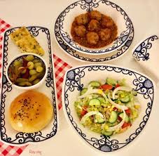 مرقت بنادق سلاطة طاجين تونسي بالدجاج Cuisine Tunisienne Cuisine Cuisine Arabe