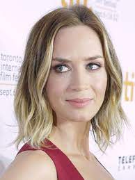 It seems like every celebrity at some point has chopped their longer hair in favor of a shorter 'do. Pin On Hair