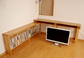 diyでパソコンデスク 完 ひあたり 良好 パソコンデスク兼テレビボード pcデスク 自作 ひとり部屋 デスク