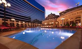 Do any hotels with hot tubs in reno offer free breakfast? The 10 Best Reno Hot Tub Suite Hotels Of 2021 With Prices Tripadvisor