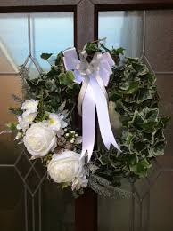 With types of wildflowers including purple wildflowers, yellow wildflowers, wild white flowers, berry stems, and artificial berries your fake flower arrangement will look fresh cut from the field, but last forever! Sposini Weddings Sposiniweddings Twitter