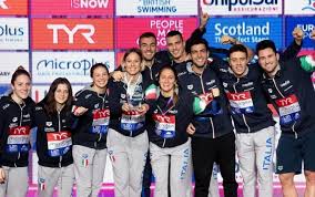 Un anno lungo, in attesa del grande evento. Nuoto Europei Glasgow Super Quadarella Fa Il Bis D Oro Italia Da Record Di Medaglie Sky Sport