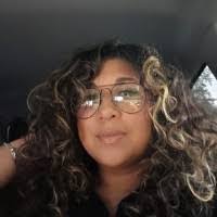 Karen Murillo's Instagram, Twitter & Facebook