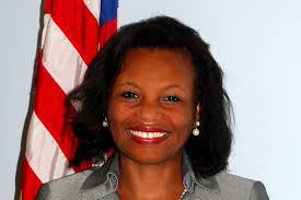 Tracy Hope's Instagram, Twitter & Facebook