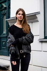 this autumn i really enjoy wearing bomber jackets and boots on my blog you can now find a look wearing a green bomber jacket bomber jacket jackets black boots