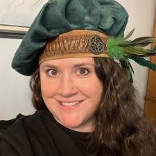 A New Adult Renaissance Medieval Tudor Scottish Keltic Irish Green Muffin  Poet Pirate Buccaneer Floppy Hat Cap Costume Cosplay.