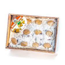 Ci regalano un torrone tradizionale dal sapore particolare e leggero. Torrone Mandorle E Miele A Vista 500 G Antico Torronificio Pili Srls