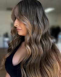 𝑉𝑒𝑟𝑜𝑛𝑖𝑐𝑎 𝑀𝑢𝑟𝑜