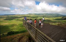 Os doentes oncológicos dos açores já podem pedir um atestado médico de incapacidade multiuso, para começarem a receber os apoios sociais, económicos e fiscais previstos na lei. Serra Do Cume Ilha Terceira Acores Beautiful Islands Azores The Beautiful Country