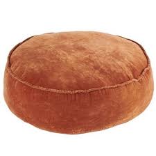 Pouf Velours Tandoori Decoration Salon Decoration Francaise Athezza En 2020 Pouf Velours Tabouret Bois Coussin Rond