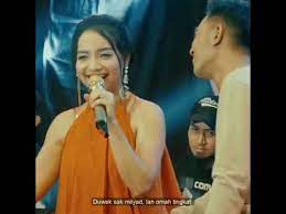 Selain itu kata kata mutiara juga bisa didapatkan dari siapa saja seperti guru, teman, sahabat, atau juga orang orang yang dijumpai lainnya. Jamu Pegel Mlarat Lala Widy Gerry Story Wa Dangdut Koplo Terbaru Hd Youtube