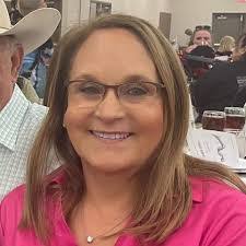 Jenny Becker's Instagram, Twitter & Facebook