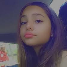 Crystal Evelyn's Instagram, Twitter & Facebook