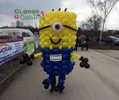 Botarga De Globos Un Minion Guachipelin Balloons Globoscostarica Globos Decoracion Con Globos Decoracion De Unas