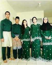We loved our time living here for the 2nd time and appreciate you and all of the staff for always going above and beyond even in such emerald green. 30 Ide Baju Melayu Warna Emerald Green Lamaz Morradean
