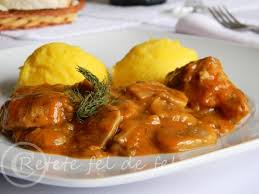 Se serveste cald, cu mamaliguta sau pane proaspata, ca sa adunati tot sosul acela delicios din farfurie 🙂. Pin On ReÈete De Incercat