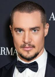 Fan Casting Alexander Dreymon as Brandon 'Snow' in House of the Dragon