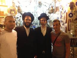 images?q=tbn:ANd9GcQ-5aUiGNtbVkpXMFnbP1dF5dB1LfLeIkuu0Q8oku1Hzv9UO1Kz