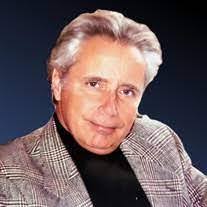 Dixie Crowley's Instagram, Twitter & Facebook