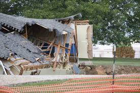 tampa sinkhole damage claims attorney
