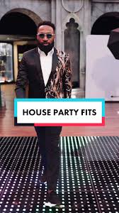 Name a cooler team of people you work with. I’ll wait. 😎🖤🔥 // #fyp  #foryou #ronclarkacademy #altruismo