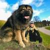 Follow her on twitter @arwam Https Encrypted Tbn0 Gstatic Com Images Q Tbn And9gcqzxwij5vgqoyfwspqq987pam6jtxdllb7295f0z2gaztubru2p Usqp Cau