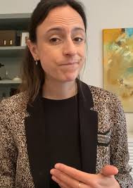 Imaginez que l'on vous jette un sort qui vous rende anonyme. Plus…