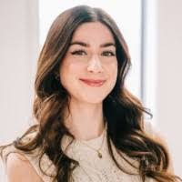 Angela Hamel's Instagram, Twitter & Facebook