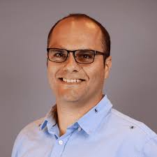 Arthur Saraiva's Instagram, Twitter & Facebook