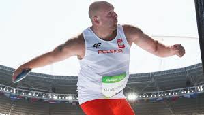 Piotr małachowski ze swoim przyjacielem, innym znakomitym lekkoatletą tomaszem majewskim, za własne pieniądze wylicytowali w maju brązowy medal paraolimpijczyka z londynu tomasza rębisza. Lekkoatletyka Ostatni Sezon Piotra Malachowskiego Trudno Cokolwiek Zaplanowac Sport Tvp Pl