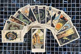 Free shipping on orders over $25 shipped by amazon. 15 Stunning Tarot Decks You Can Buy Online Stylecaster