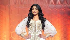 مسلسل عندما يكتمل القمر الحلقة 17 بطولةفيصل العمري و ريم عبد الله أملا في تأمين حياة كريمة لعائلته الفقيرة، يسعى جمعان لبيع بيت أمه الطيني، لكن الأمر. Ø±ÙŠÙ… Ø¹Ø¨Ø¯ Ø§Ù„Ù„Ù‡ ØªØªØµØ¯Ø± Ø§Ù„ØªØ±Ù†Ø¯ Ø¨ Ø±Ù‚ØµØ© ÙÙŠ Ù…Ø³Ù„Ø³Ù„ Ø¹Ù†Ø¯Ù…Ø§ ÙŠÙƒØªÙ…Ù„ Ø§Ù„Ù‚Ù…Ø± Ø¬Ø±ÙŠØ¯Ø© Ù†ÙˆØ±Øª