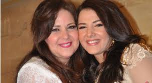 هل خبر وفاة دلال عبد العزيز صحيح؟ ترددت شائعة عن وفاة الفنانة دلال عبد العزيز ولكنها بحمد لله تعالى لا تزال على قيد الحياة ولكنها متواجدة فى المستشفى حتى الان وقد أوضح بعض الأطباء المتابعين للحالة أن الفنانة بدأت. Ø­Ù‚ÙŠÙ‚Ø© ÙˆÙØ§Ø© Ø¯Ù„Ø§Ù„ Ø¹Ø¨Ø¯ Ø§Ù„Ø¹Ø²ÙŠØ² Ø²ÙˆØ¬Ø© Ø³Ù…ÙŠØ± ØºØ§Ù†Ù… Ø¨ÙÙŠØ±ÙˆØ³ ÙƒÙˆØ±ÙˆÙ†Ø§ ÙˆÙƒØ§Ù„Ø© Ø®Ø¨Ø± Ø§Ù„ÙÙ„Ø³Ø·ÙŠÙ†ÙŠØ© Ù„Ù„ØµØ­Ø§ÙØ©