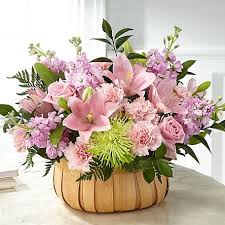 Beautiful Spirit Basket In 2020 Flowers Delivered Fresh Flowers Arrangements Fresh Flowers Online