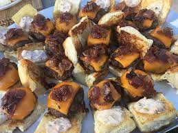 Chef Ryan Scott A Spokesperson For Gma Sponsor King Apos S Hawaiian Shared His Recipe For Sliders Best Beef Recipes Recipes Food