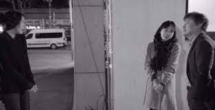 E' il primo giorno di lavoro di areum in una piccola casa editrice. The Day After 2017 Film Trailer Kritik