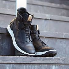 Ecco S Exostrike Boots Are Made From Thin But Strong Dyneema Leather Ecco Shoes Mens Sneakers Men Fashion Mens Boots Fashion