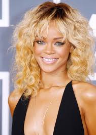 The Best Haircuts For Curly Haired Girls Rihanna Curly Hair Curly Hair Styles Rihanna Hairstyles