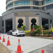 (dipindahkan daripada kementerian sains, teknologi dan alam sekitar) badan berkanun kementerian ini ialah akademi sains malaysia kreativiti dan inovasi; Menteri Sains Teknologi Dan Inovasi Nama Menteri Sains Teknologi Dan Inovasi Teknologi Dan Seni Bagi Manusia Kluchkhon Songolasro