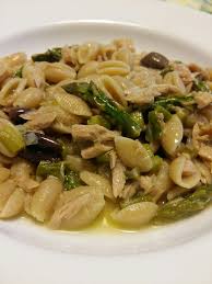 Gnocchetti Sardi Integrali Con Asparagi Tonno E Olive Taggiasche Ricette Asparagi Tonno