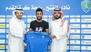 نادي الفتح يوقع رسميا مع الوسط ماجد كنبه سعودي 360 أعلنت إدارة نادي الفتح السعودي عن الاتفاق مع لاعب الوسط ماجد كنبه من أجل الانضم Lab Coat Jackets Fashion