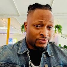 Emmanuel Wright (@emmanuelcwright)