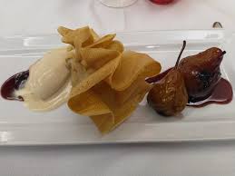 Dopo circa 20 minuti le pere saranno cotte. Pere Cotte Nel Vino Delato Alla Cannella E Fagottino Di Pere Cotte Foto Di Trattoria Moderna Il Simposio Ivrea Tripadvisor
