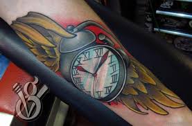 Angel wing tats convey a lot more than just having a spiritual connection with the deities. 30 Awesome Wings Tattoos On Arm