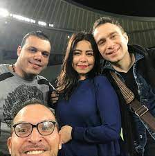 لحظة وصول شيرين عبد الوهاب وزوجها حسام حبيب السعودية بدون حجاب. Ø§Ù„Ù‚ØµØ© Ø§Ù„ÙƒØ§Ù…Ù„Ø© Ø´ÙŠØ±ÙŠÙ† Ø¹Ø¨Ø¯ Ø§Ù„ÙˆÙ‡Ø§Ø¨ ÙˆØ­Ø³Ø§Ù… Ø­Ø¨ÙŠØ¨ ØµØ¯Ø§Ù‚Ø© ØªØ­Ùˆ Ù„Øª Ø¥Ù„Ù‰ Ø²ÙˆØ§Ø¬ Ù…Ø­ØªÙ…Ù„ Ù…Ø¬Ù„Ø© Ø³ÙŠØ¯ØªÙŠ