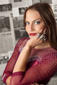 We need a huge crowd Friday night as we honor our 𝕚𝕟𝕔𝕣𝕖𝕕𝕚𝕓𝕝𝕖  senior class, Jade Degouveia, Maggie Nichols & Bre Showers, in another  top-10 showdown! 🆚 Michigan ⏰ 7:15 p.m. CT 🏟