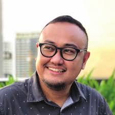 Faculty members win in Facebook research awards